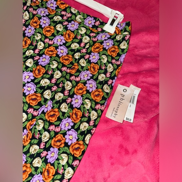 Philosophy Floral Skirt - Picture 7 of 7